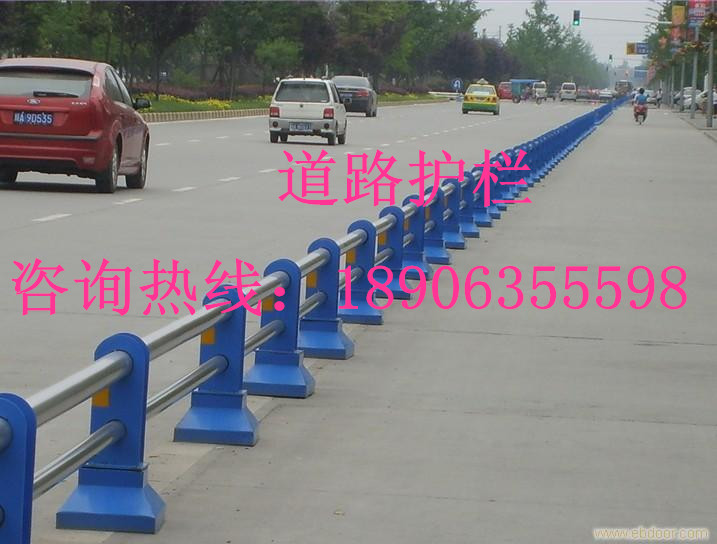 不銹鋼隔離護(hù)欄01、隔離護(hù)欄